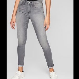 Athleta Sculptek Skinny Jean Grey Wash